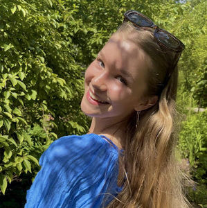 Meet your Posher, Anna